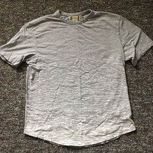Scoop hem grey tee
